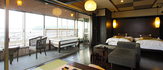 Twin Room + Open-Air Bath + Tatami Sitting Area