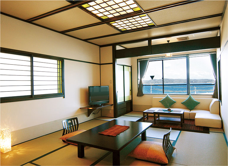Twin Room + Japanese-Style Room + Bath with a View